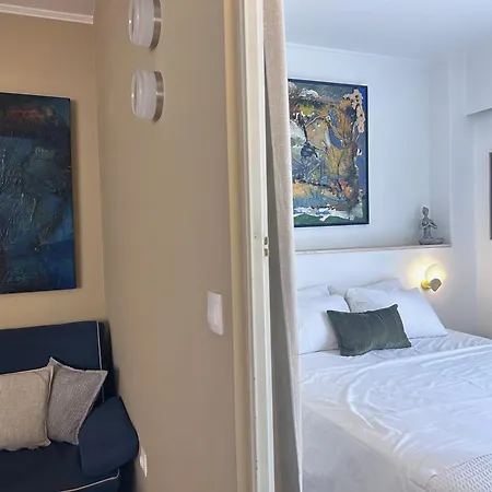 Tria Urban Chania アパート *