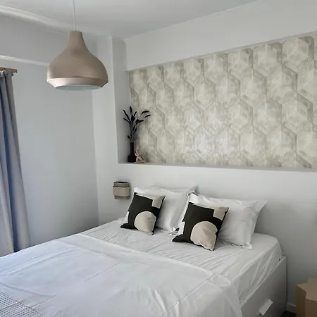 Tria Urban Chania ハニア