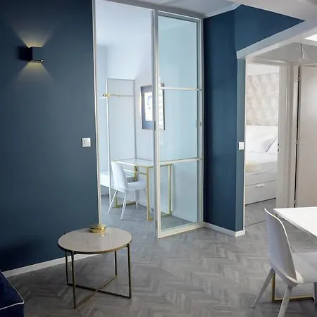 Apartment Tria Urban Chania *