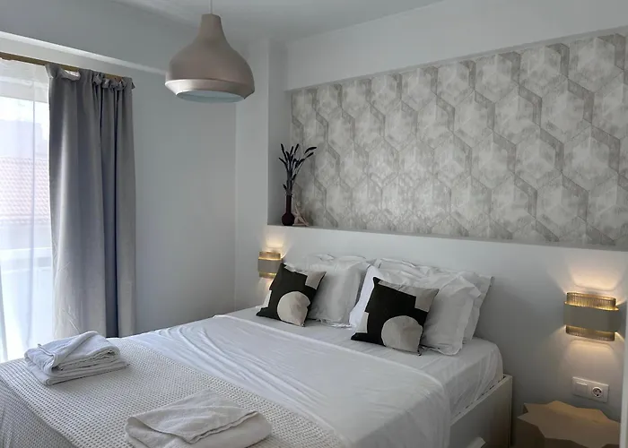 Tria Urban Chania ハニア