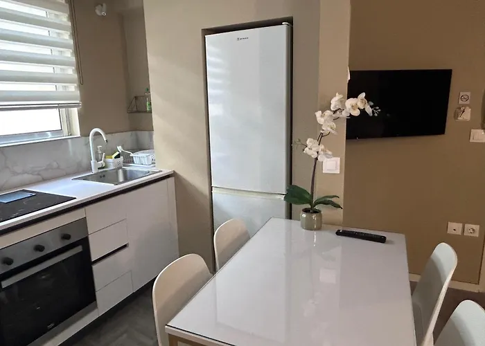 Tria Urban Chania アパート *