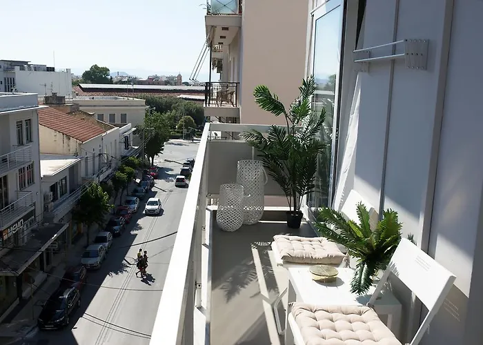 アパート Tria Urban Chania ハニア