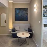 Tria Urban Chania Hriszí Aktí Haniá