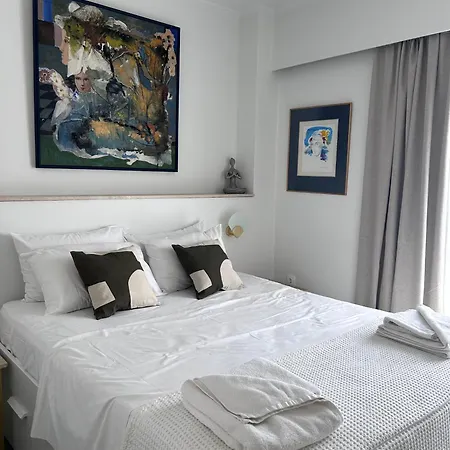 Апартаменти Tria Urban Chania *