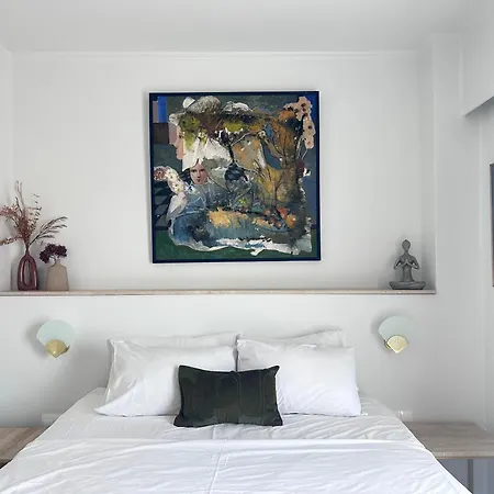 Апартаменти Tria Urban Chania